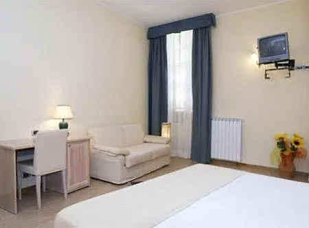 Ξενοδοχείο Marconi 4*